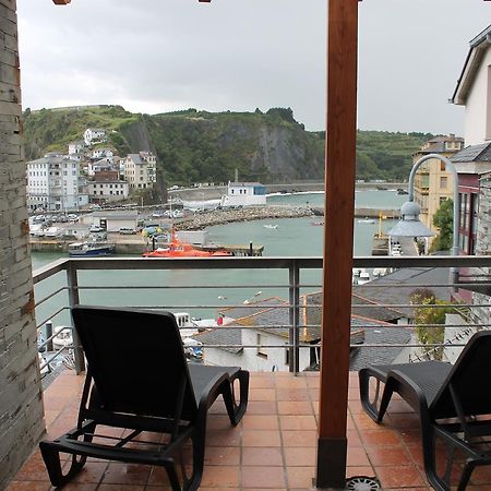 Apartamentos Turisticos Vistademar Luarca Luaran gambar