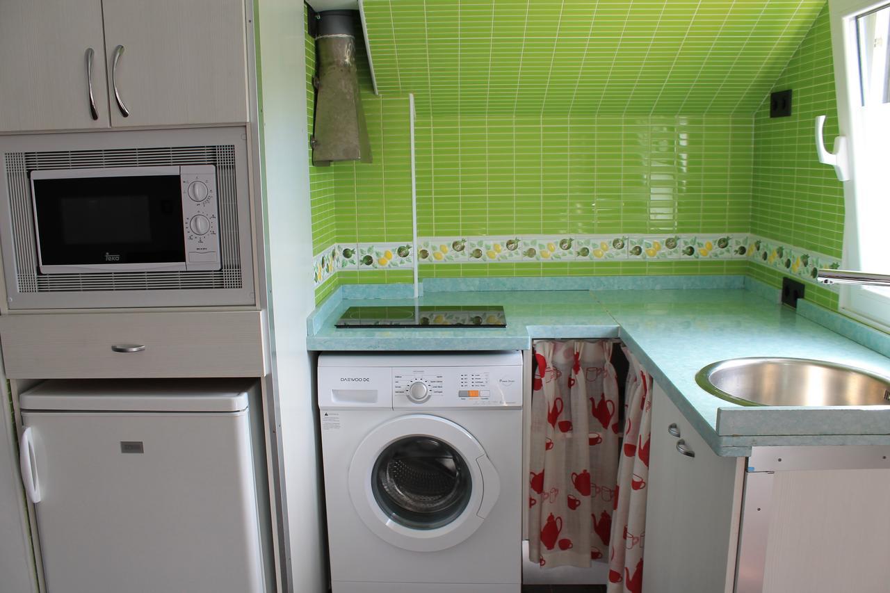 Apartamentos Turisticos Vistademar Luarca Luaran gambar
