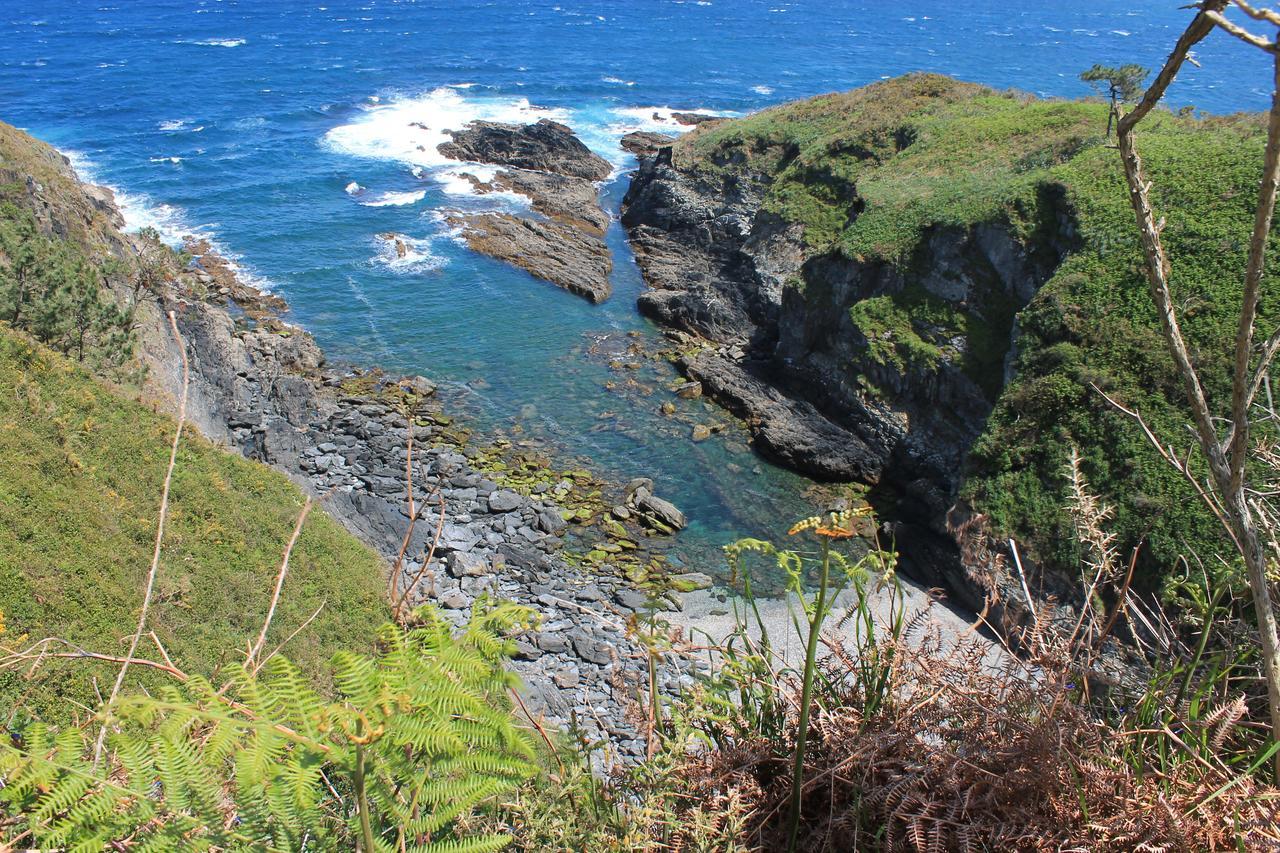 Apartamentos Turisticos Vistademar Luarca Luaran gambar