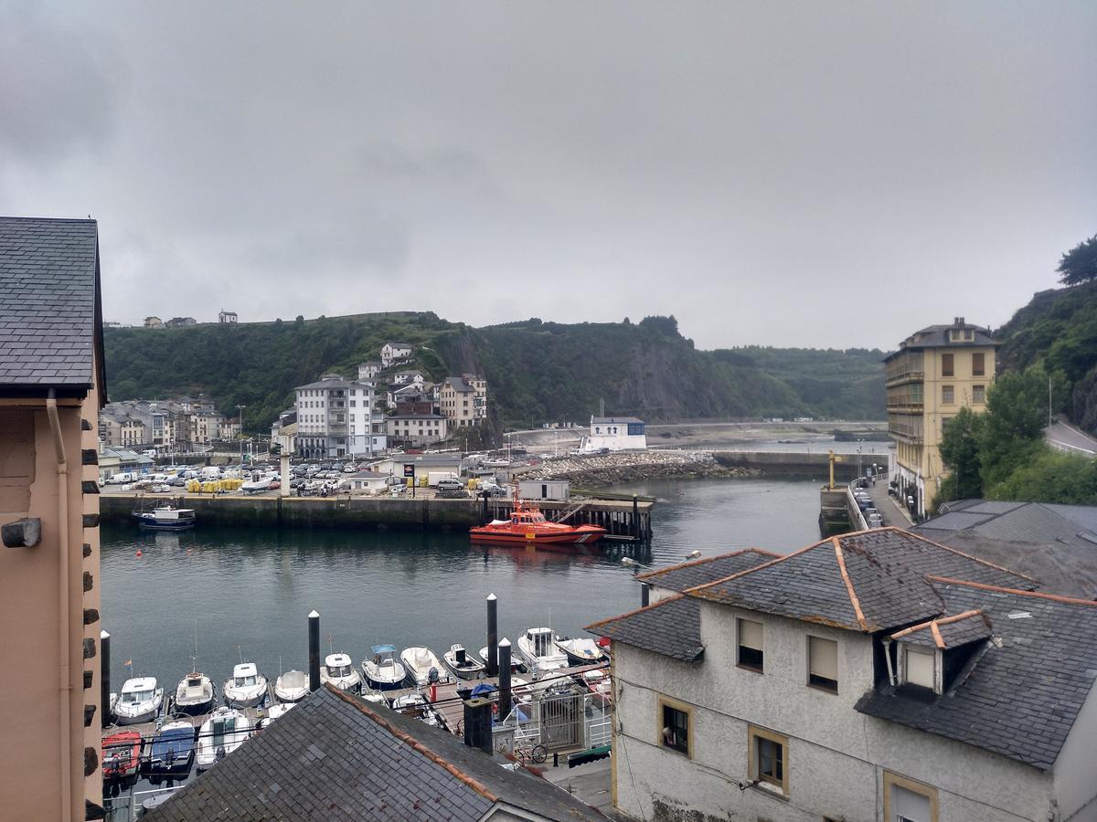 Apartamentos Turisticos Vistademar Luarca Luaran gambar