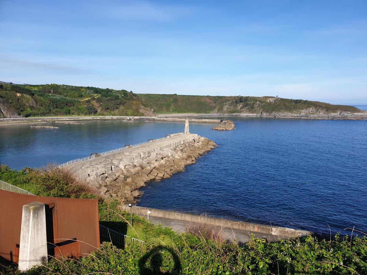 Apartamentos Turisticos Vistademar Luarca Luaran gambar